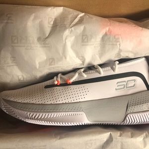 NEW UA SC 3ZERO III